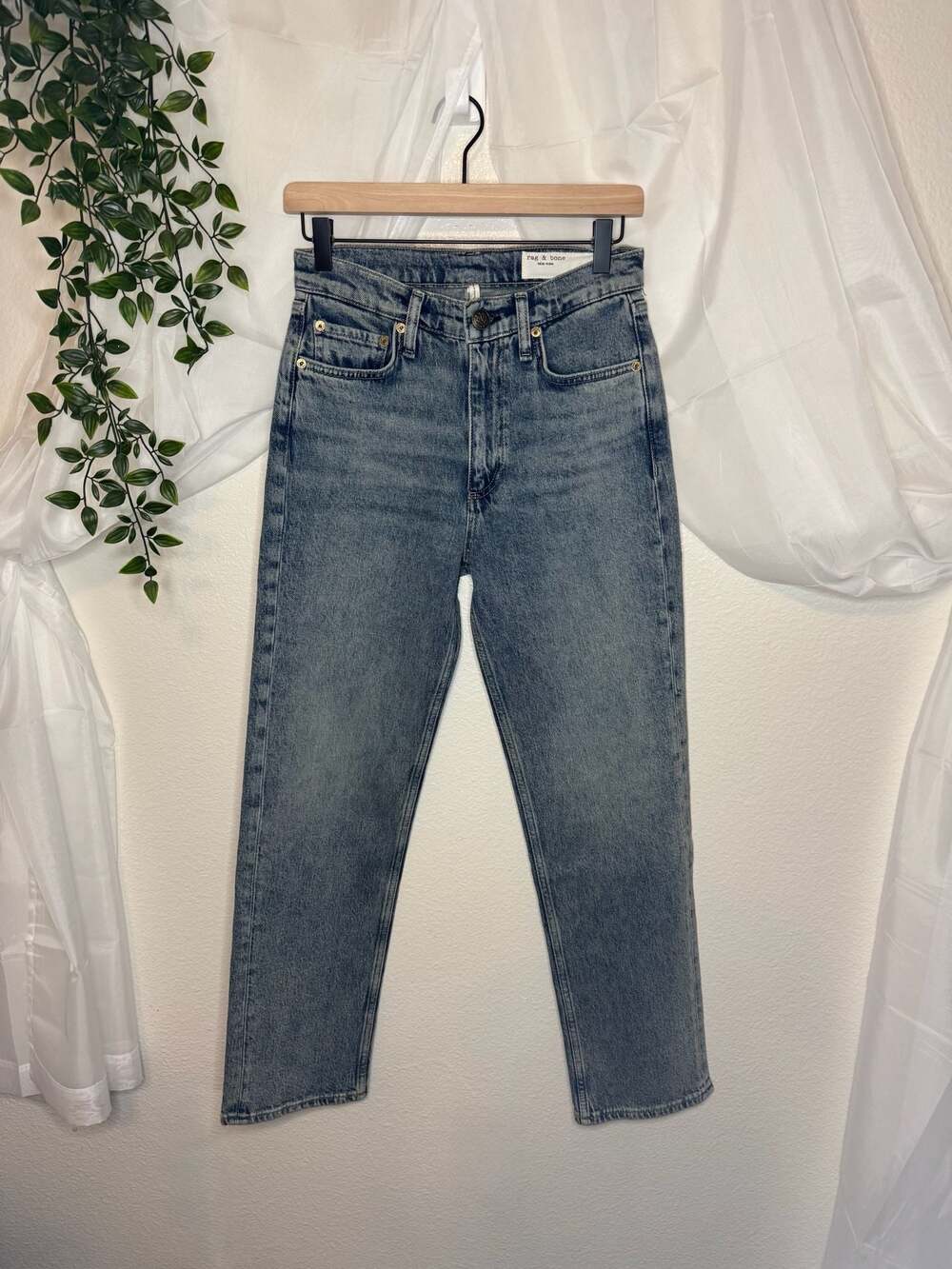 NEW Rag & Bone Harlow Mid-Rise Ankle Straight Jeans in Amity, Size 26 - Picture 3 of 8
